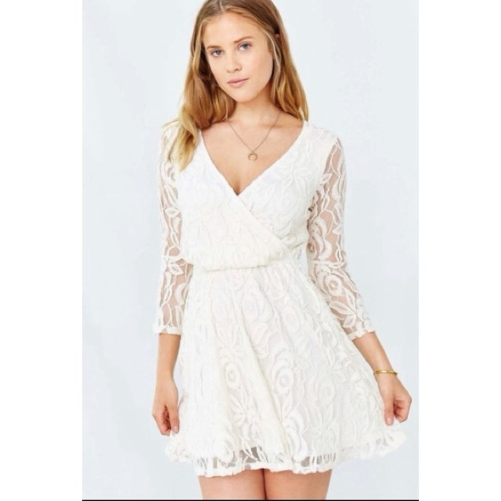 Kimchi Blue Lace Dress 3/4 Sleeve